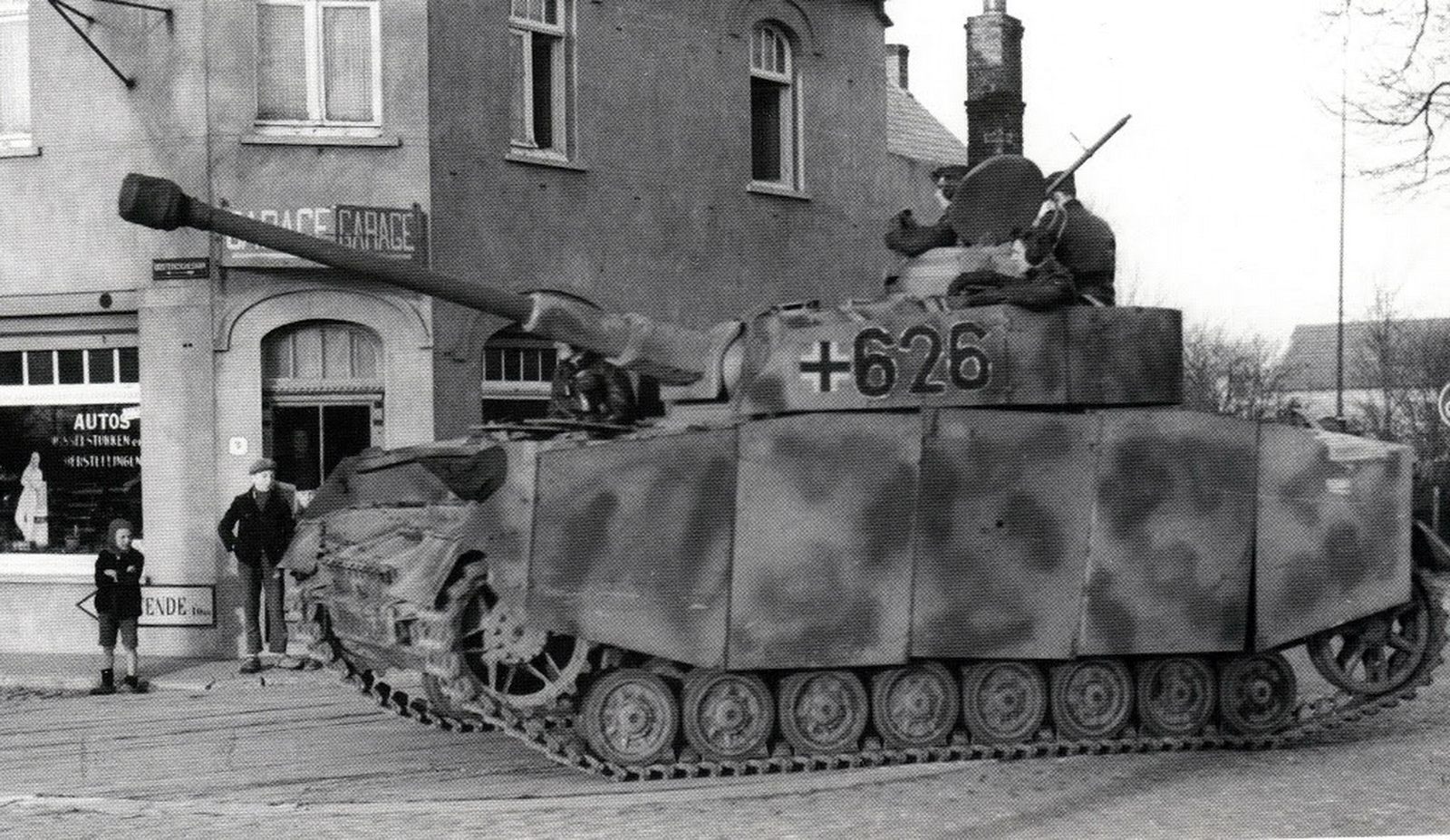 PZ-IV H 12 танковая дивизия СС